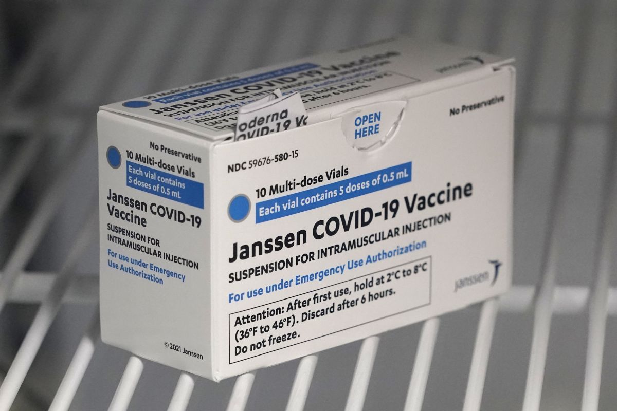 Felfüggesztették az oltást a Johnson & Johnson vakcinájával az Egyesült Államokban