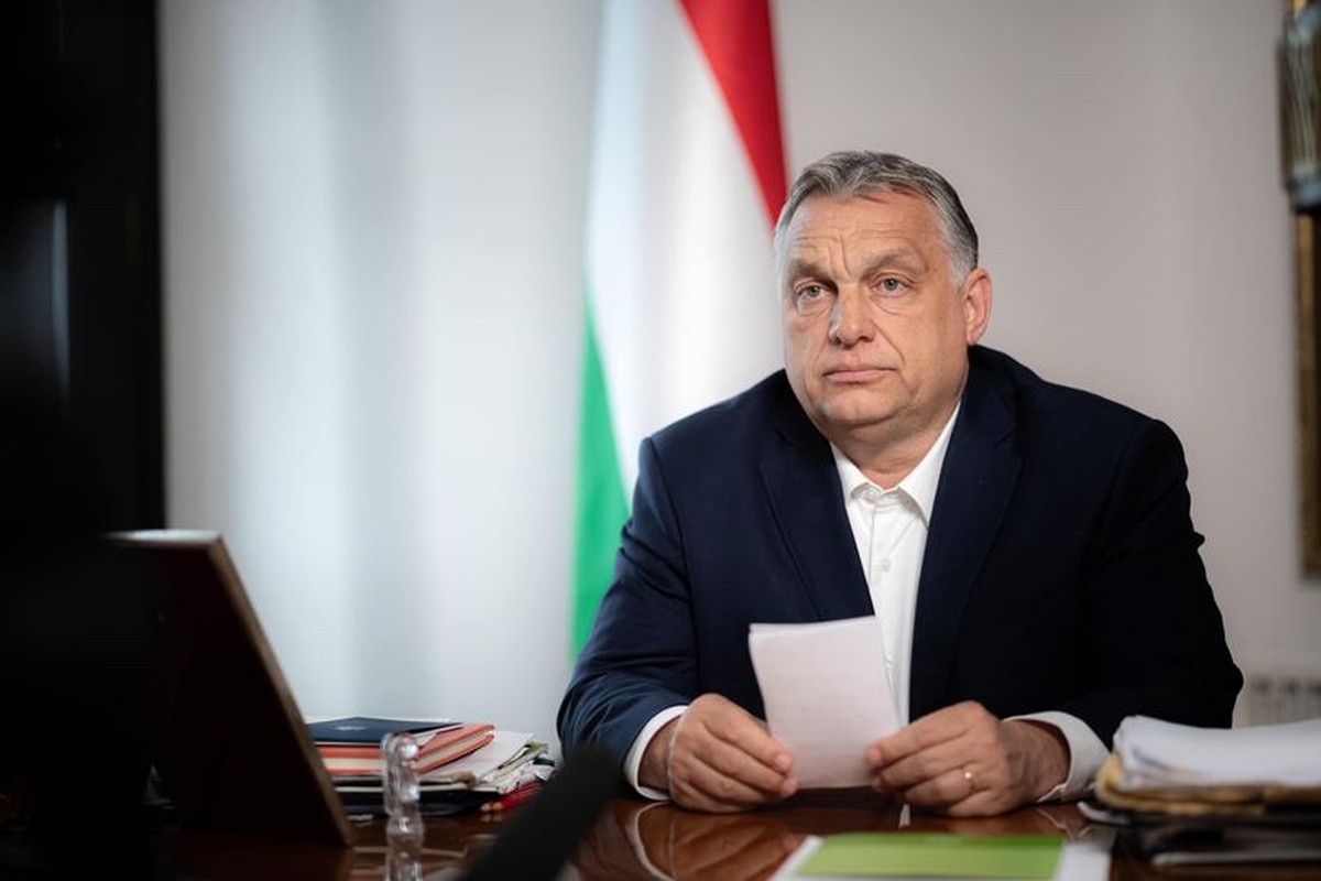 Orbán „minden bizonyítottan hasznos és biztonságos vakcina” mellett kampányol az EU csúcstalálkozóján