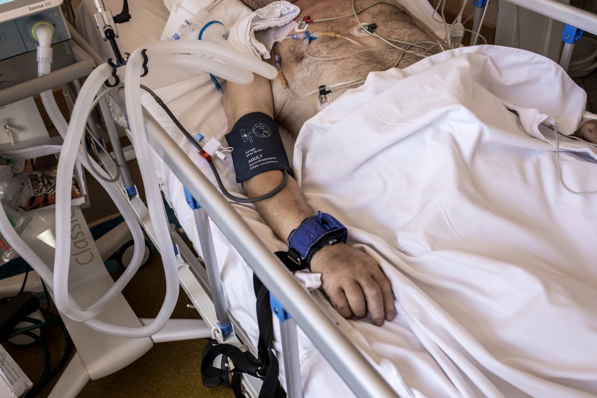 50 koronavírusos beteget vesz át Magyarország Romániától