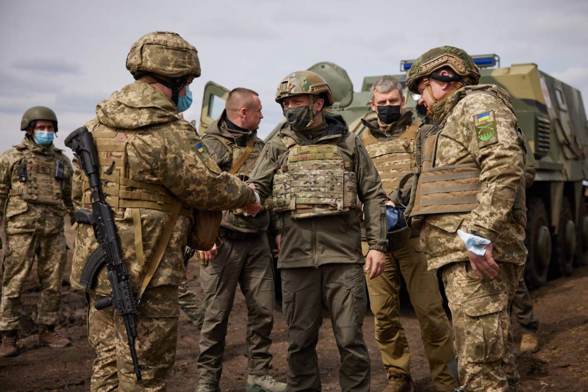 Folytatódnak az orosz csapatösszevonások az ukrán határ mentén