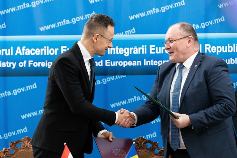Moldovában elfogadják a magyar védettségi igazolványt