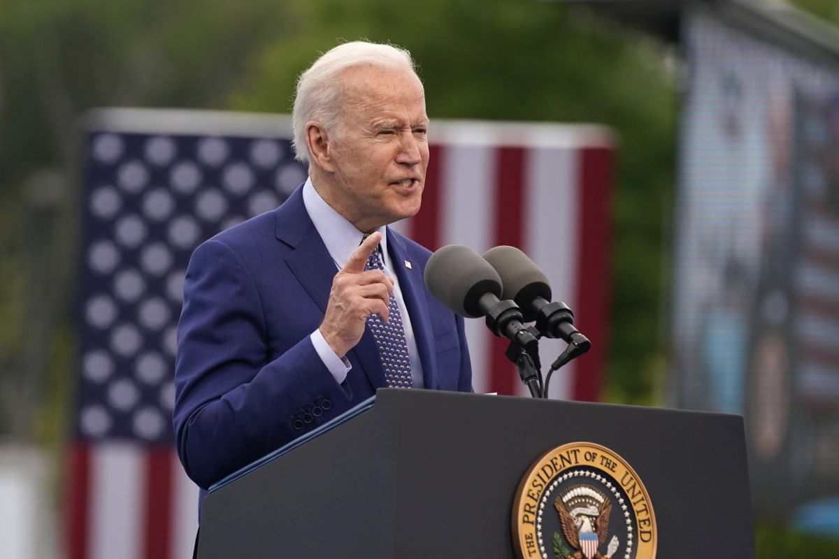 Joe Biden is gyalázatos incidensnek nevezte a belarusz gépeltérítést
