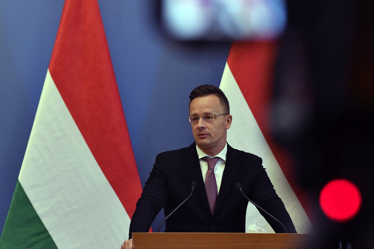 Szijjártó Péter: Magyarország nem fogad újabb NATO-csapatokat