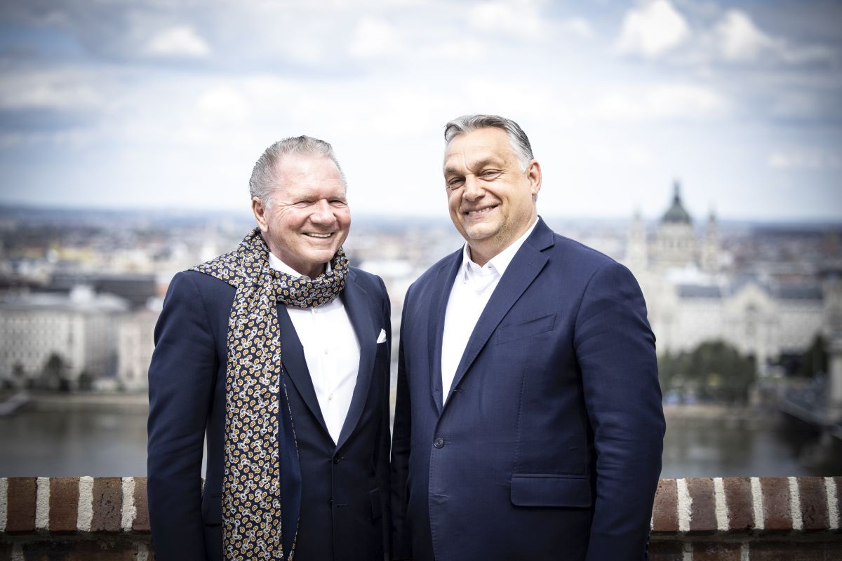 Amerikában élő magyar üzletemberrel tárgyalt Orbán Viktor