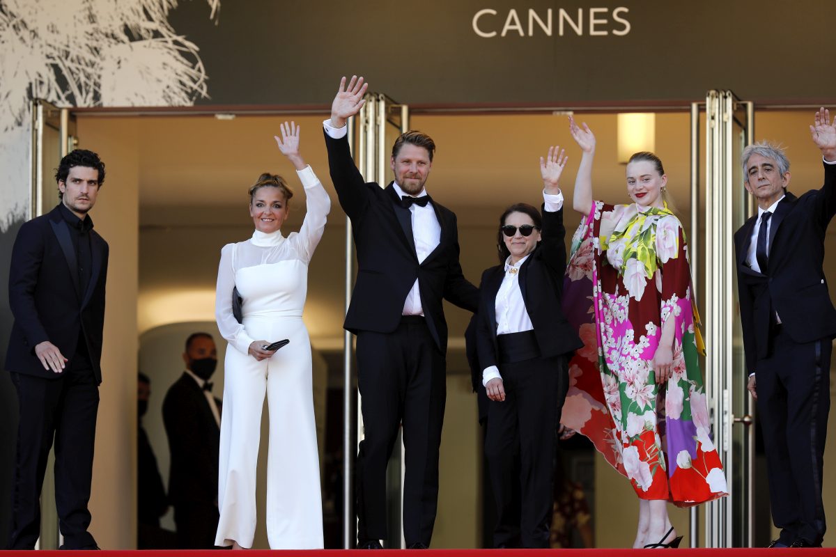 Percekig, állva tapsolták Enyedi Ildikó filmjét Cannes-ban